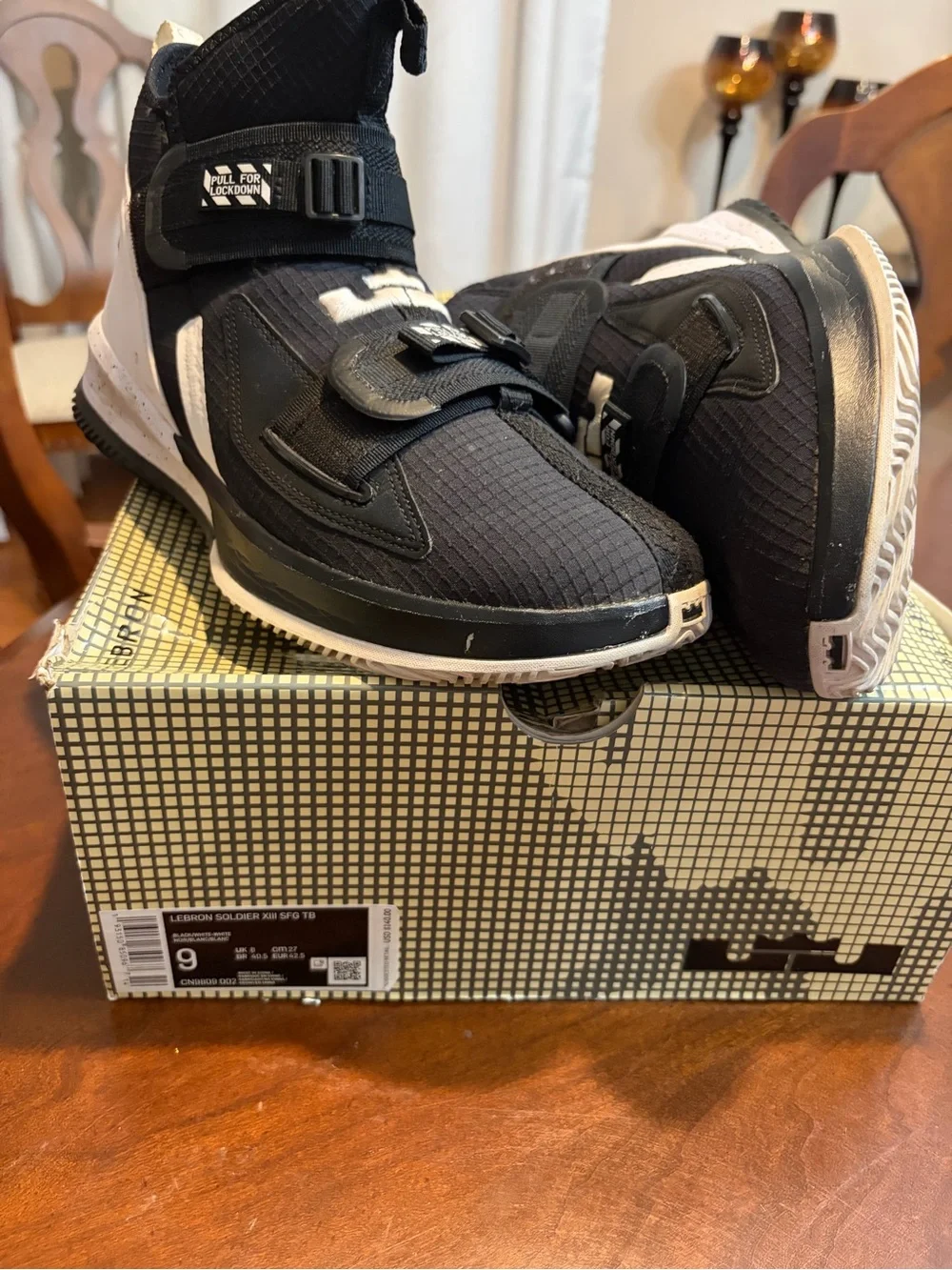 LeBron Soldier XIII Sneakers - Black/White